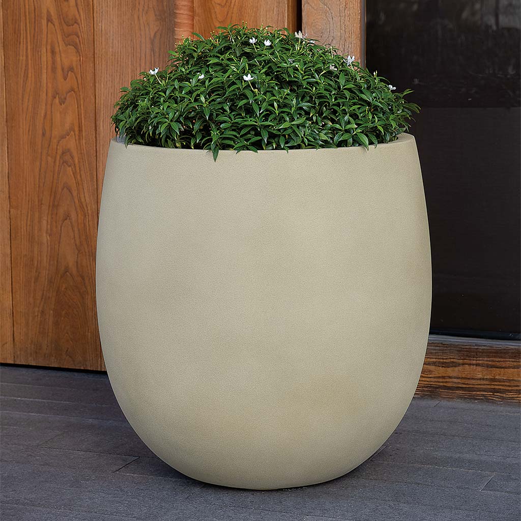 Lg Guilford Planter - Ivory Lite