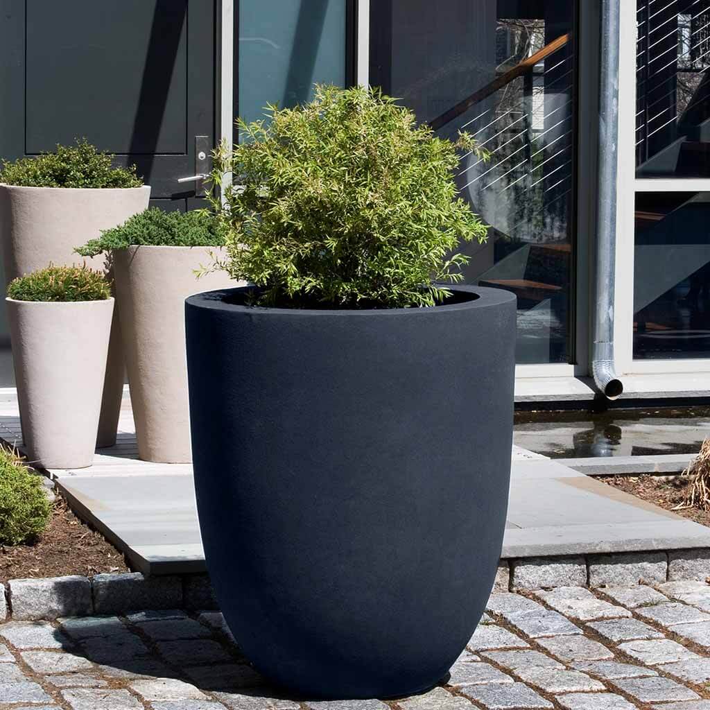 XL Bradford Planter - Onyx Black Lite - S/1