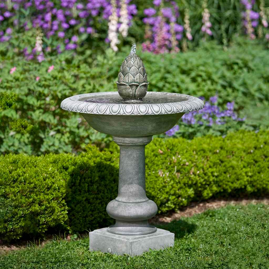 Williamsburg Pineapple Fountain