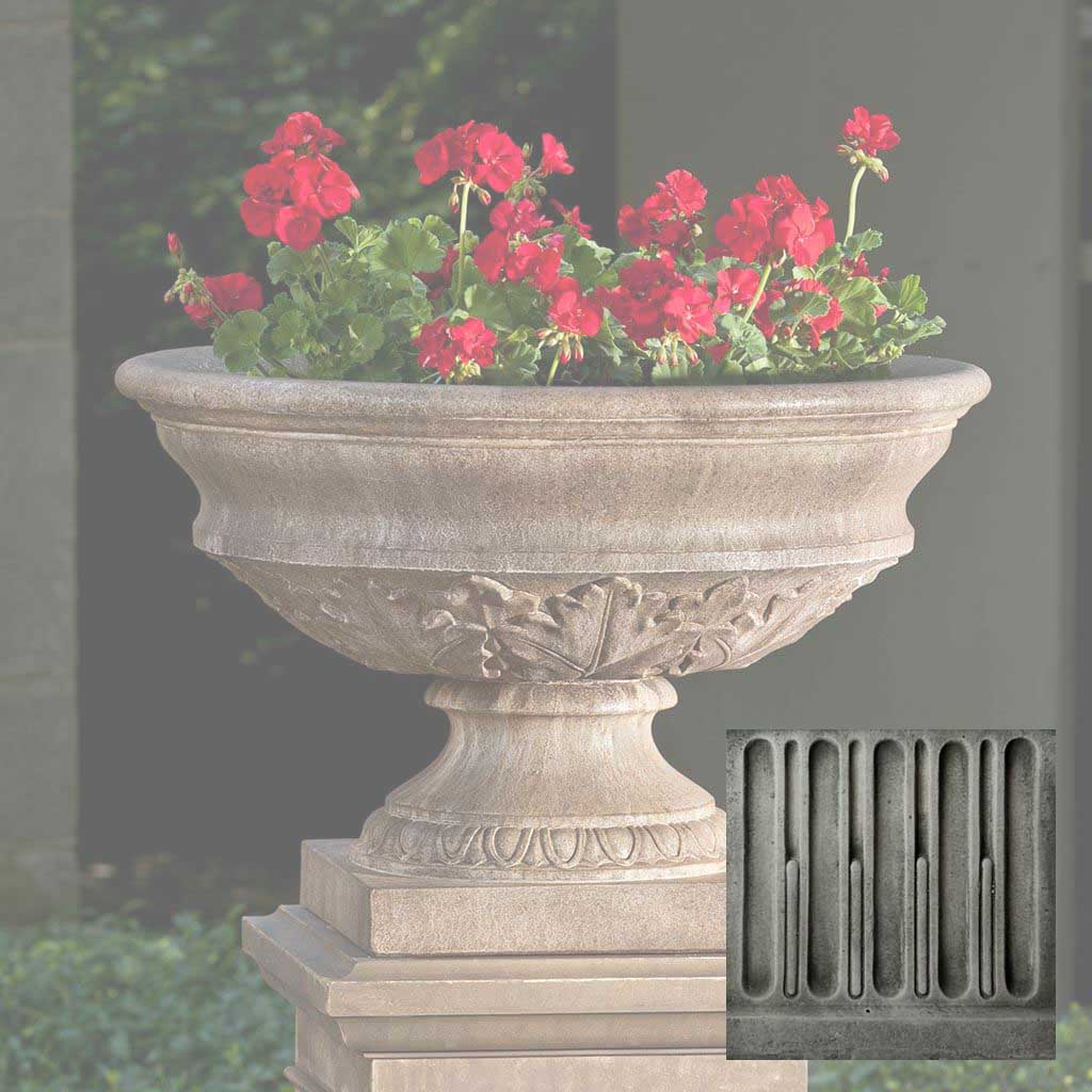 Coachhouse Urn