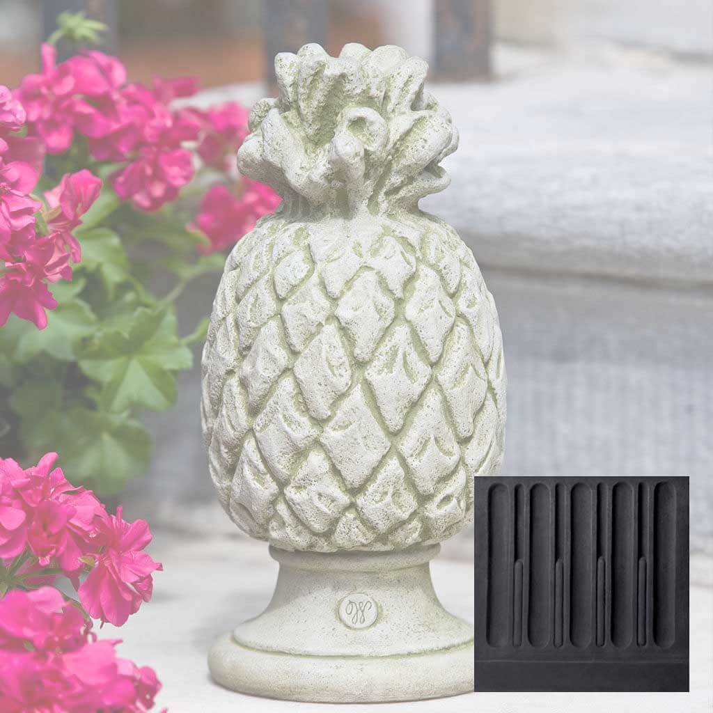 Williamsburg Pineapple Finial