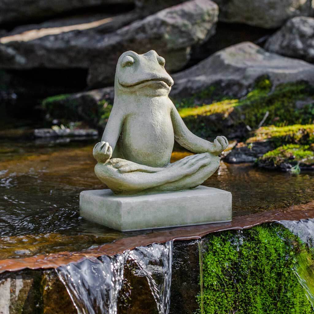 Garden Statues & Décor