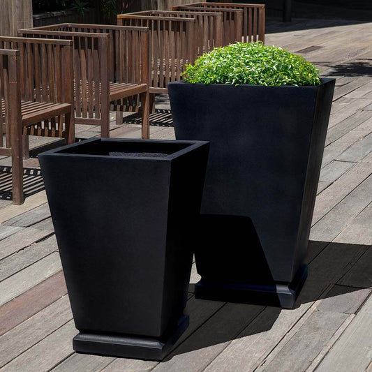 Lg Westmere Planter - Onyx Black Lite