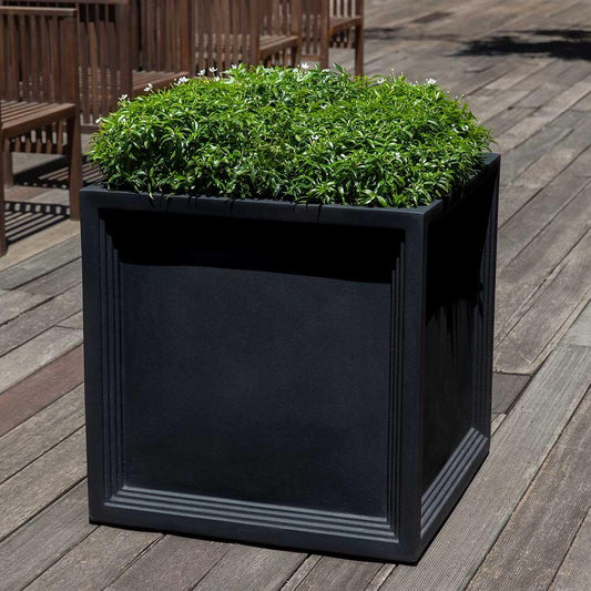 Sm Sandhurst Square Planter - Onyx Black Lite