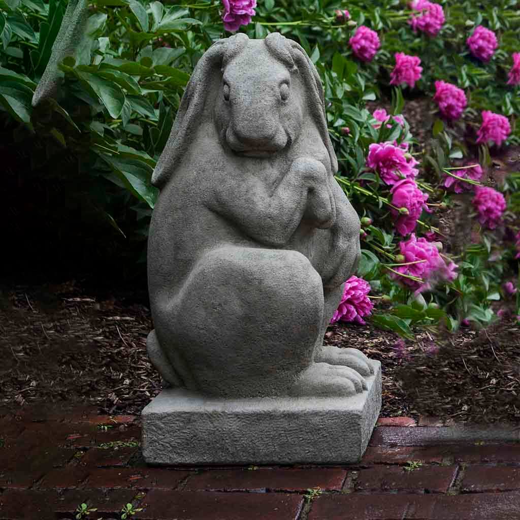 Newport Rabbit Facing Right