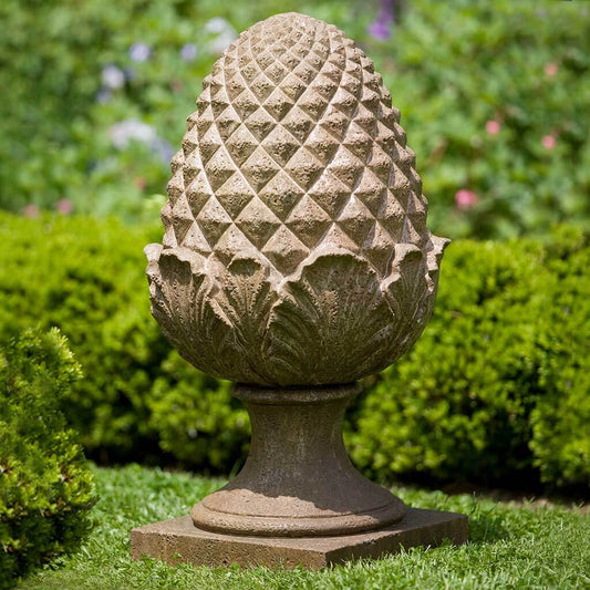 Williamsburg Grand Pinecone